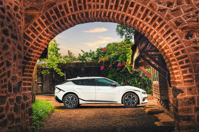 Kia EV6 - On Point, On trend